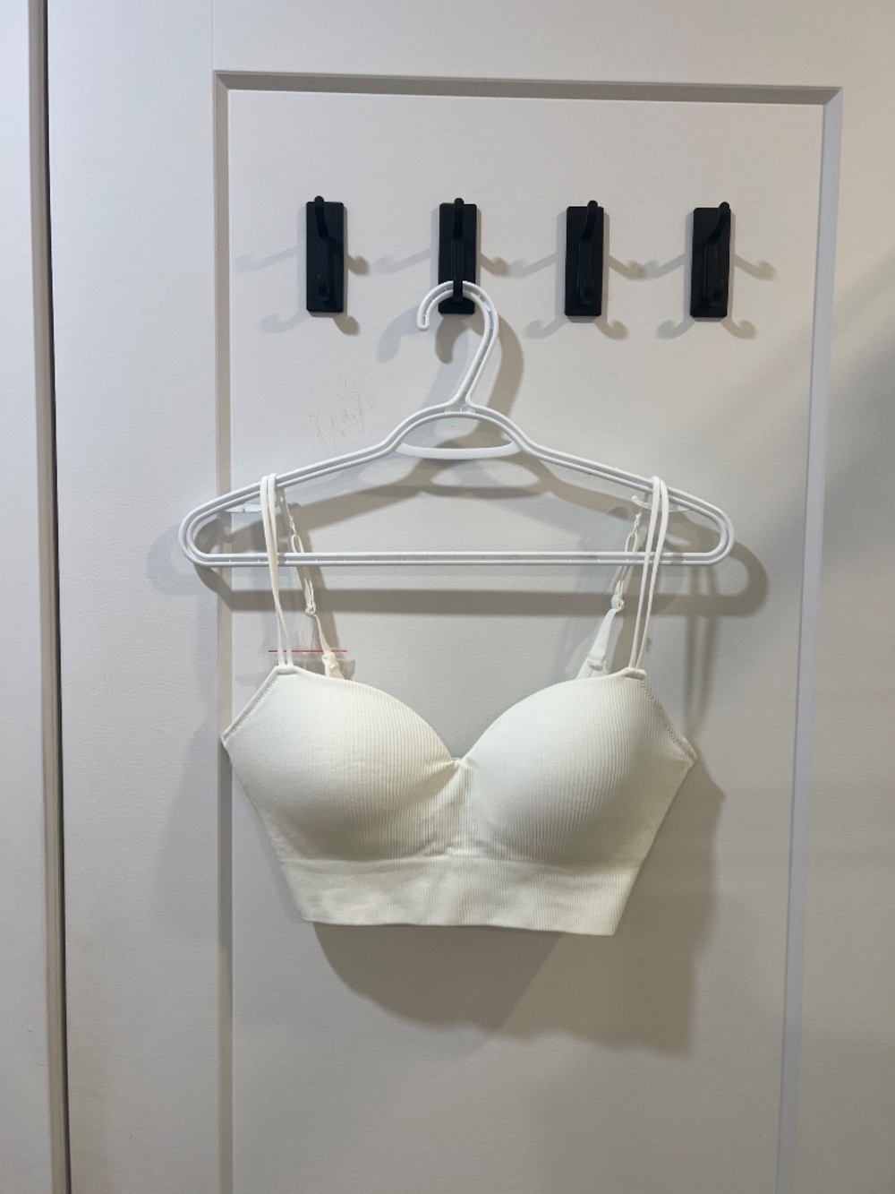 Wireless Ribbed Bra (Size M) - Picture 9 of 13